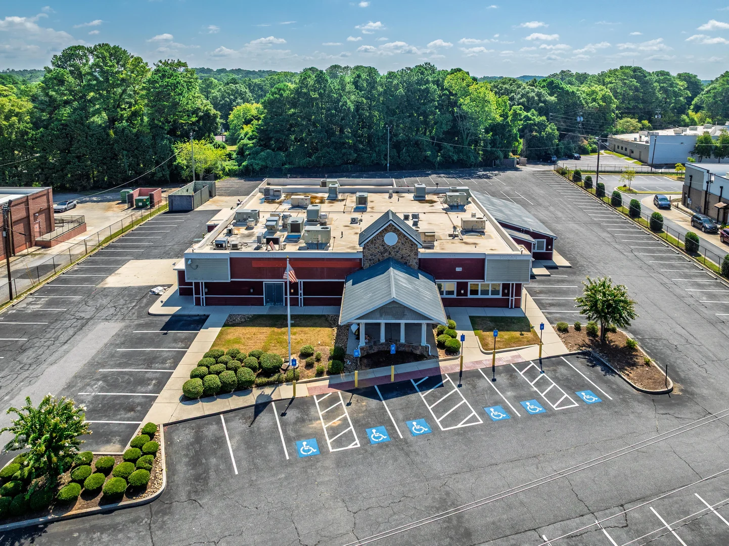 6550 Tara Blvd — Lease in Jonesboro, GA, photo 1 of 8
