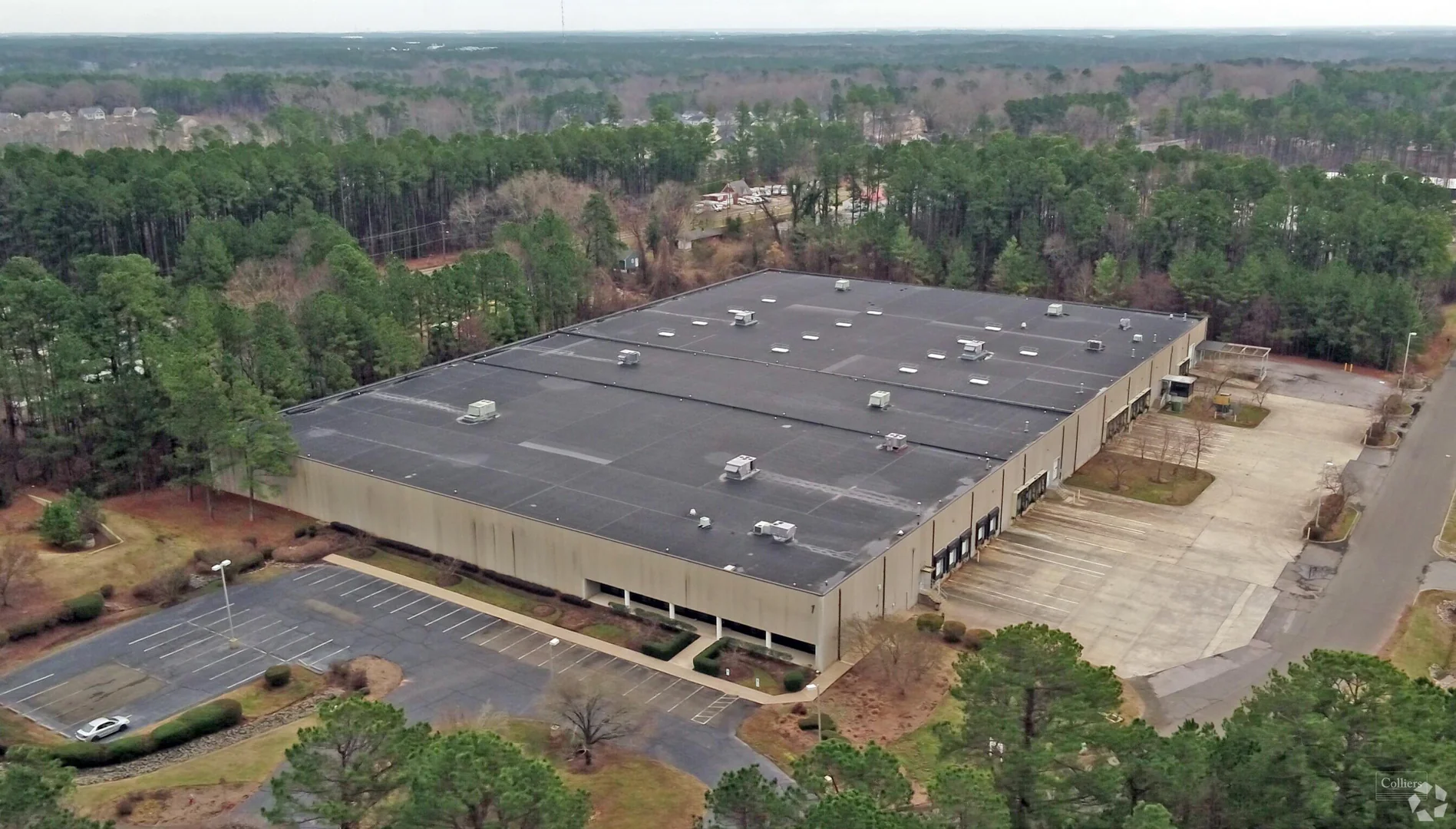Fully conditioned warehouse for lease — Lease in Durham, NC, photo 2 of 8