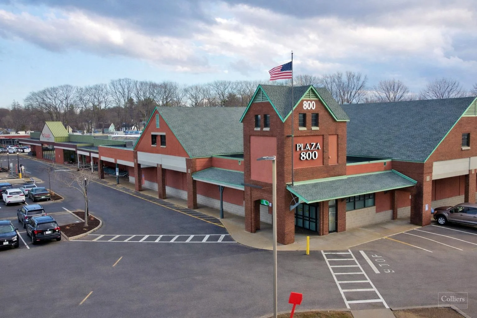 Retail for Lease Plaza 800 Shopping Center — Lease in Portsmouth, NH, photo 1 of 7