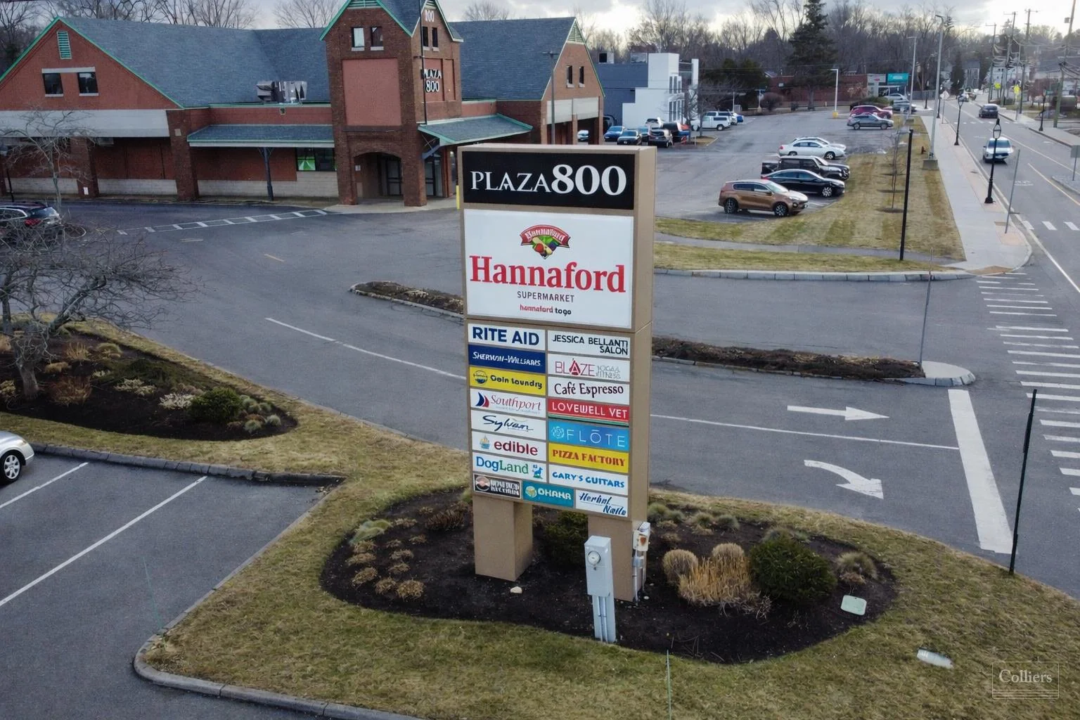 Retail for Lease Plaza 800 Shopping Center — Lease in Portsmouth, NH, photo 4 of 7