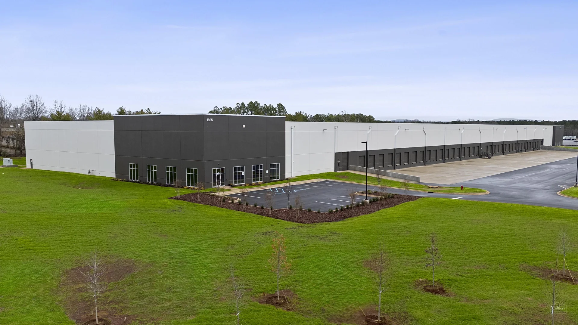 Jetport Industrial Center | 172,000 SF | Class A… — Lease in Huntsville, AL, photo 1 of 6