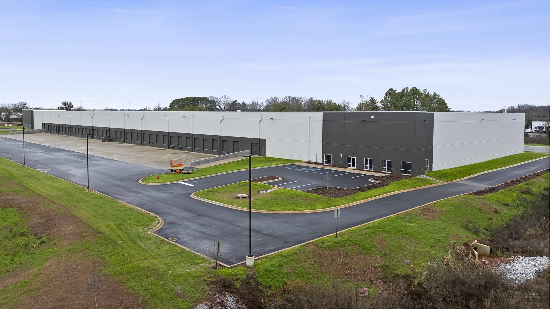 Jetport Industrial Center | 172,000 SF | Class A… — Lease in Huntsville, AL, photo 2 of 6