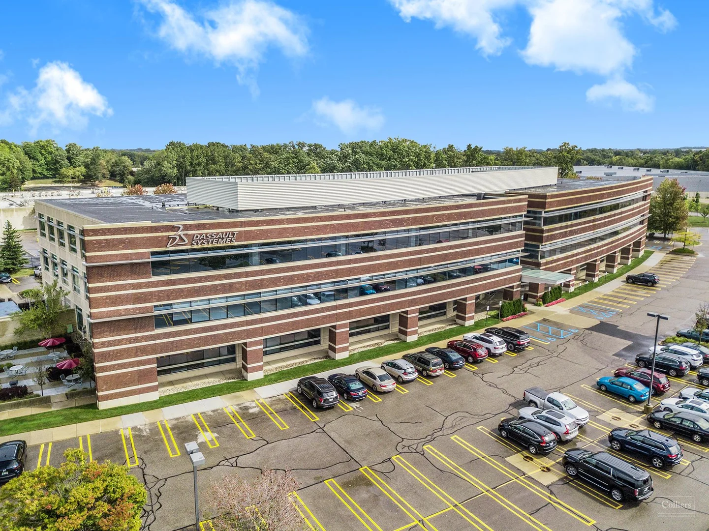 For Lease > Mid-Rise Office Building — Lease in Auburn Hills, MI, photo 4 of 8