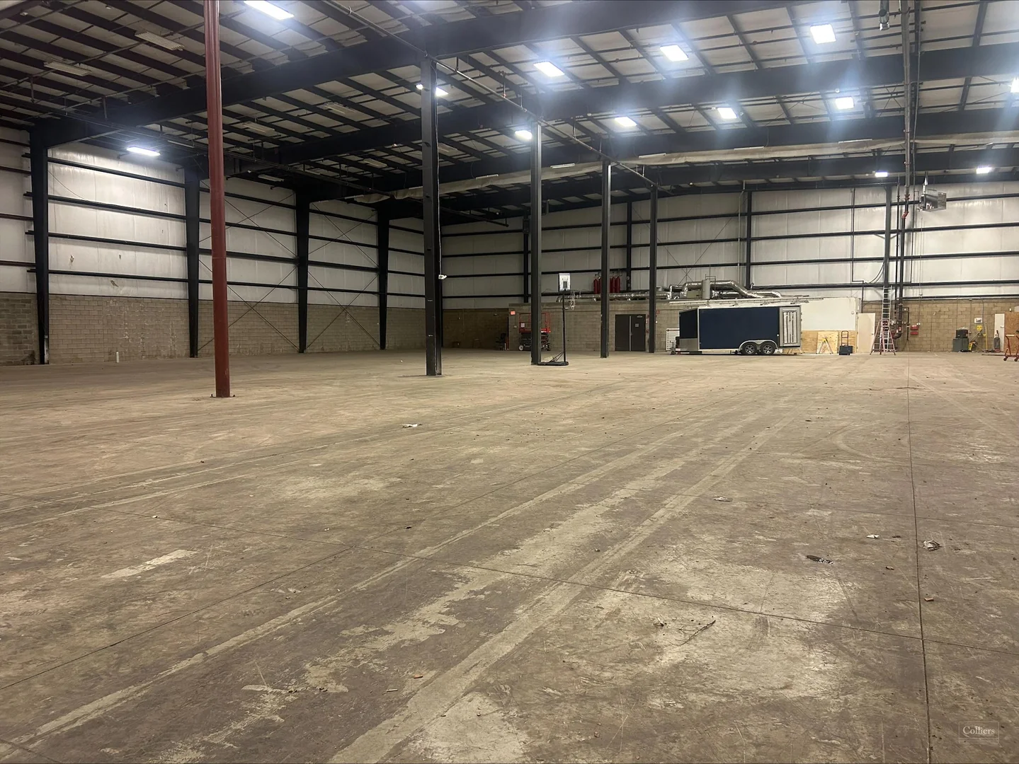 High Bay Warehouse Building - photo 5 - Hooksett, NH