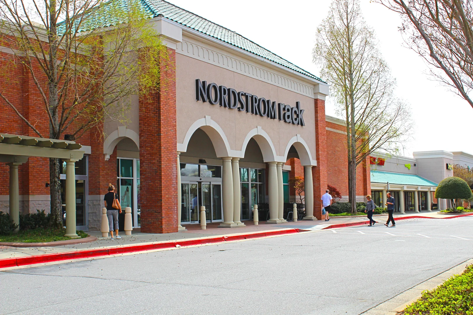 North Point Market Center — Lease in Alpharetta, GA, photo 1 of 8