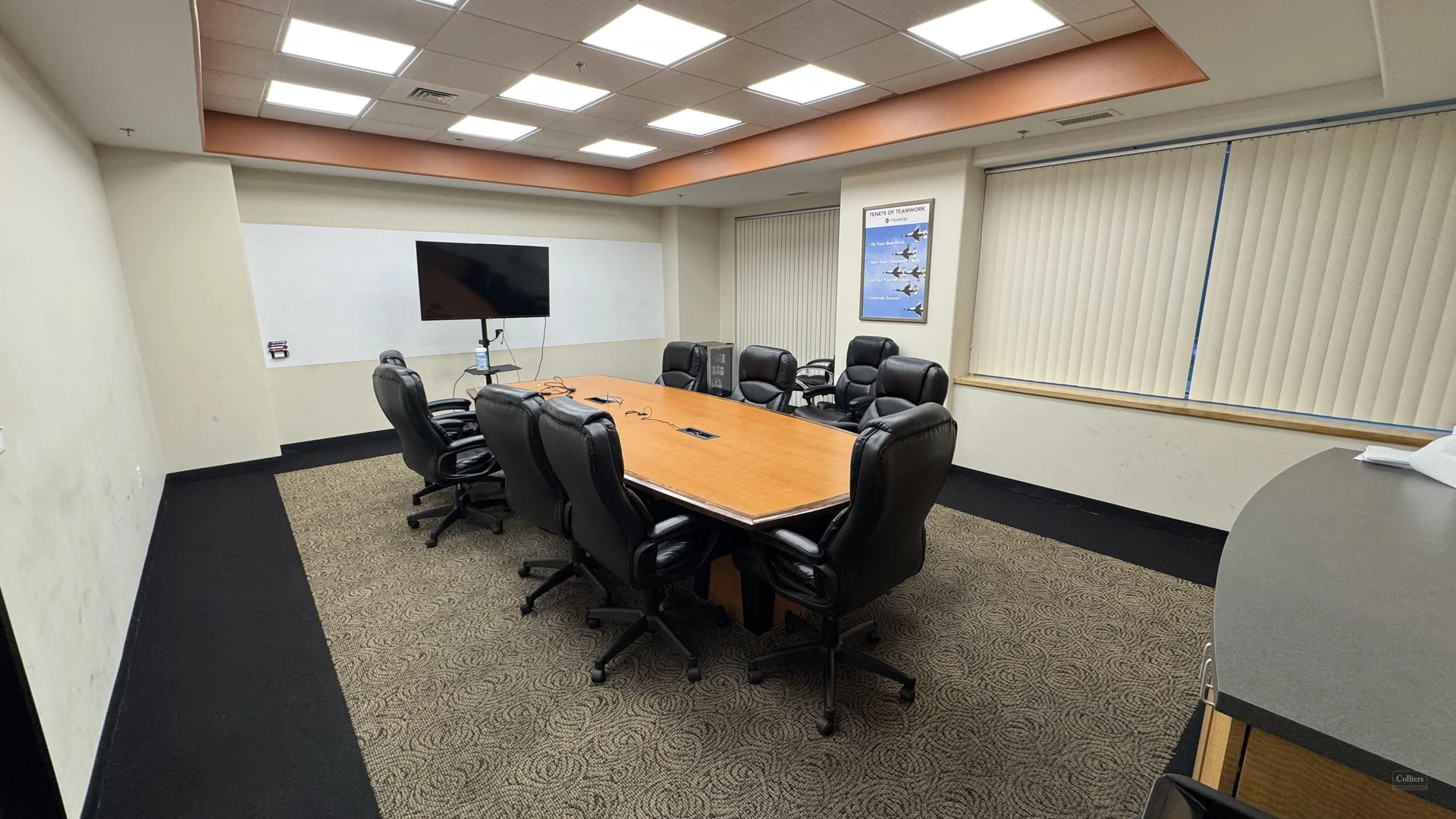 Industrial/Flex Building — Lease in Salem, NH, photo 4 of 8