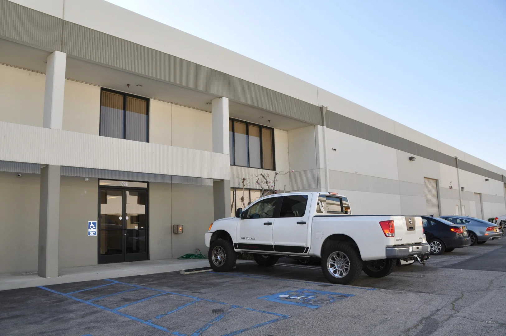 For Lease at Shadow Mountain Industrial Park: 21,947… — Lease in Sun Valley, CA, photo 1 of 8