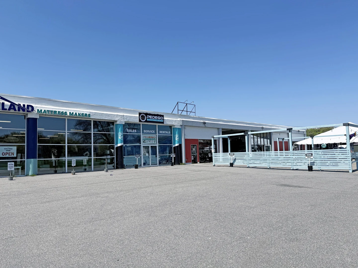 High Visibility Retail with Outdoor Potential — Lease in Portland, ME, photo 3 of 6