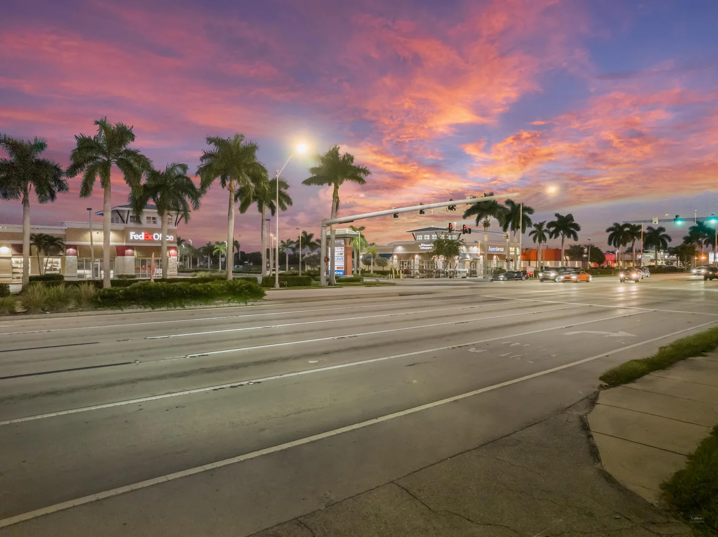 Palm Pointe Shoppes — Lease in Fort Myers, FL, photo 1 of 8
