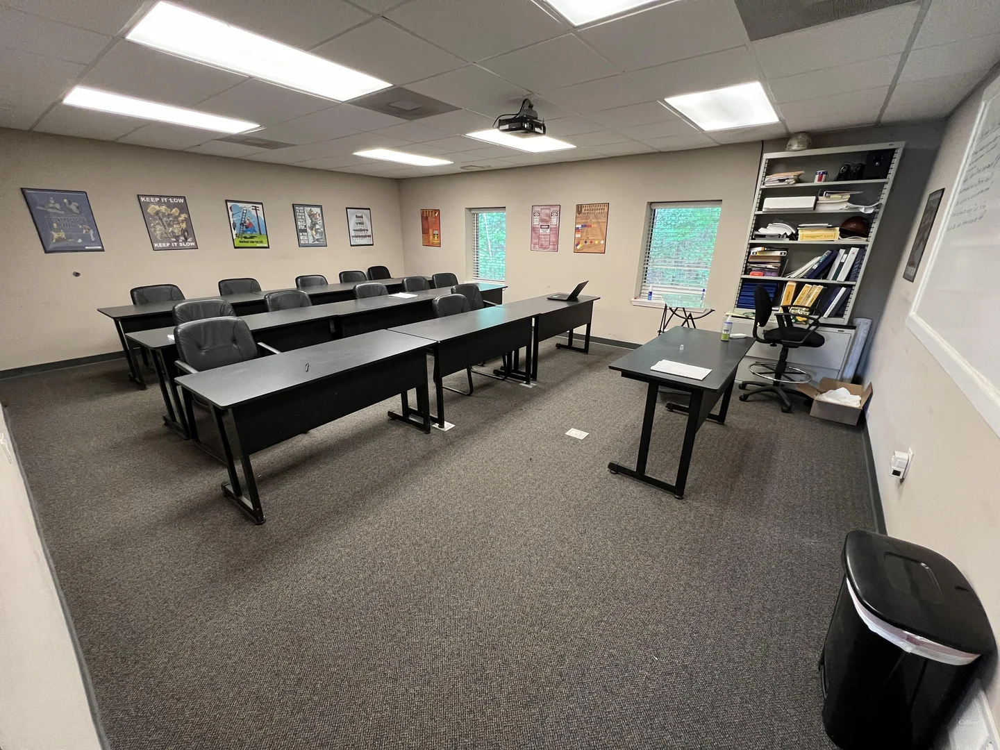 UNDER CONTRACT: Single-Tenant Office / Warehouse… — Lease in Birmingham, AL, photo 7 of 8