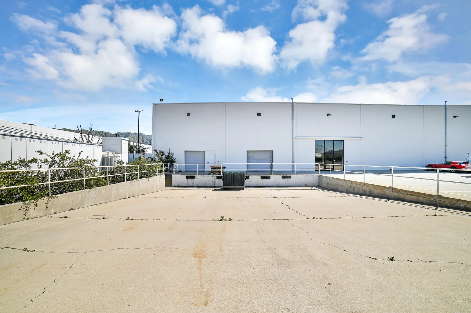 Highly Amenitized, Class A Media / Production Campus… — Lease in Burbank, CA, photo 6 of 8