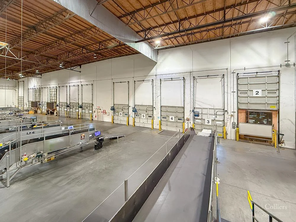 136,240 SF Van Nuys Industrial for Lease - photo 7 - 16689 Schoenborn St, CA