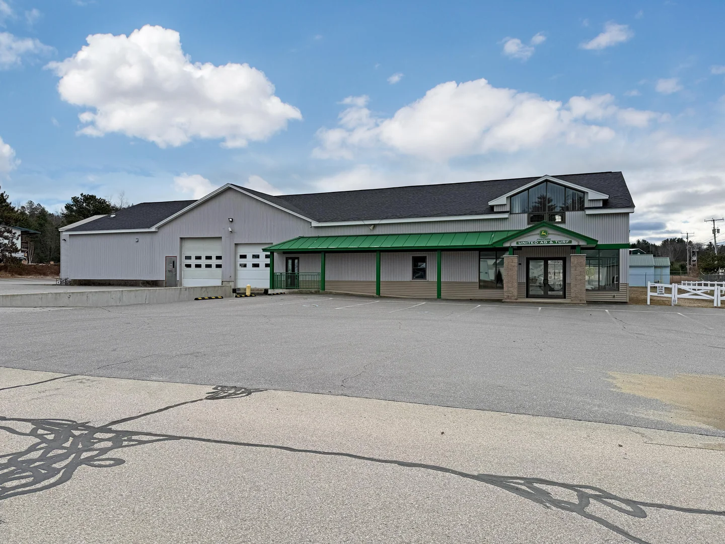 Highly Versatile Commercial Building — Lease in Pembroke, NH, photo 4 of 8