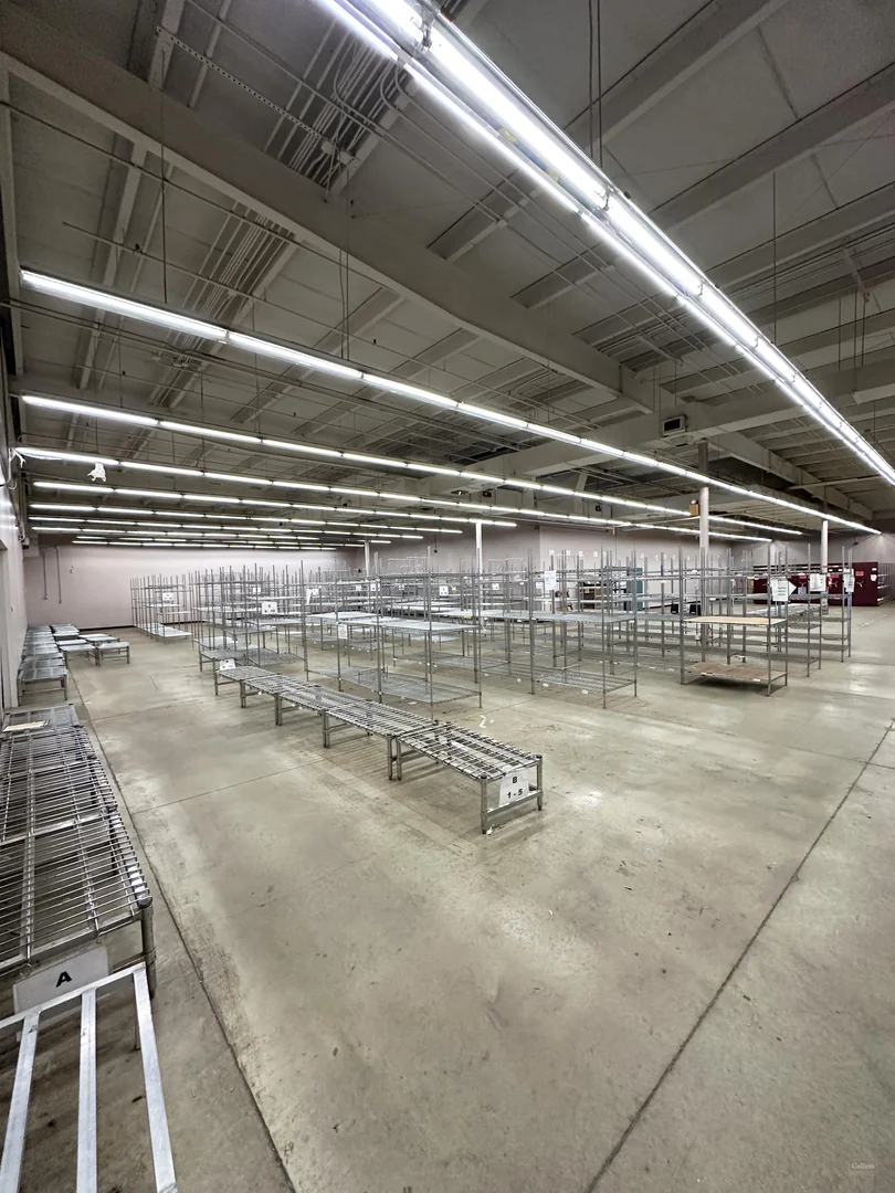 Industrial Building with IOS Near I-81 & I-66 — Lease in Winchester, VA, photo 4 of 8