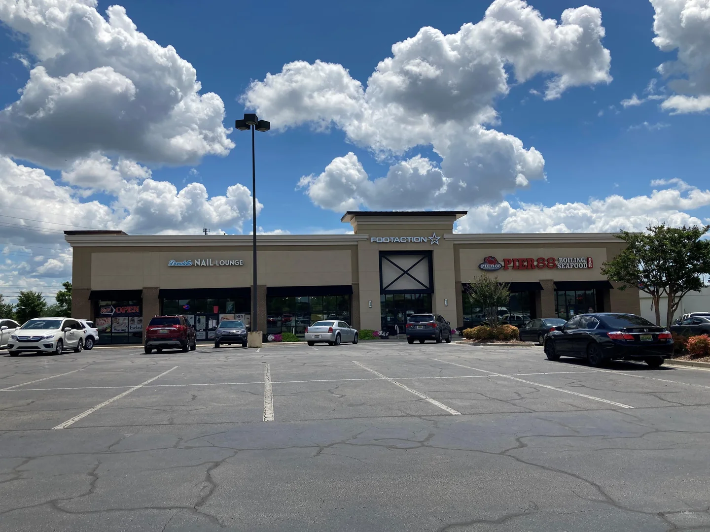 Small Space Available in Popular Retail Center — Lease in Huntsville, AL, photo 5 of 8