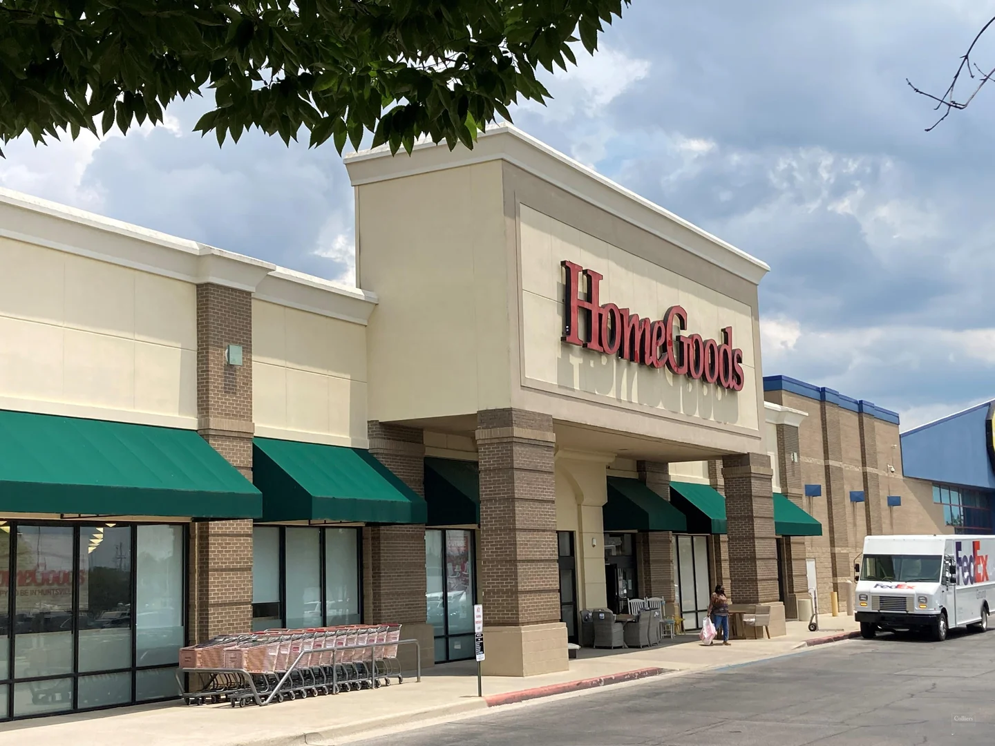 Small Space Available in Popular Retail Center — Lease in Huntsville, AL, photo 7 of 8