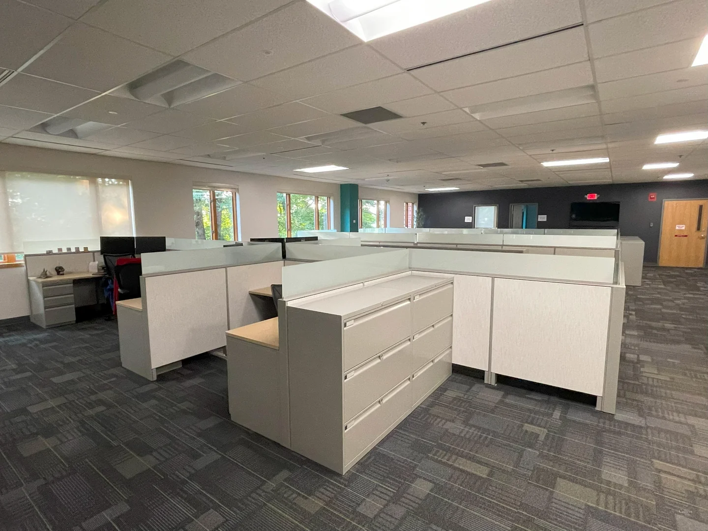 Modern Turnkey Office Suites — Lease in Bedford, NH, photo 7 of 8