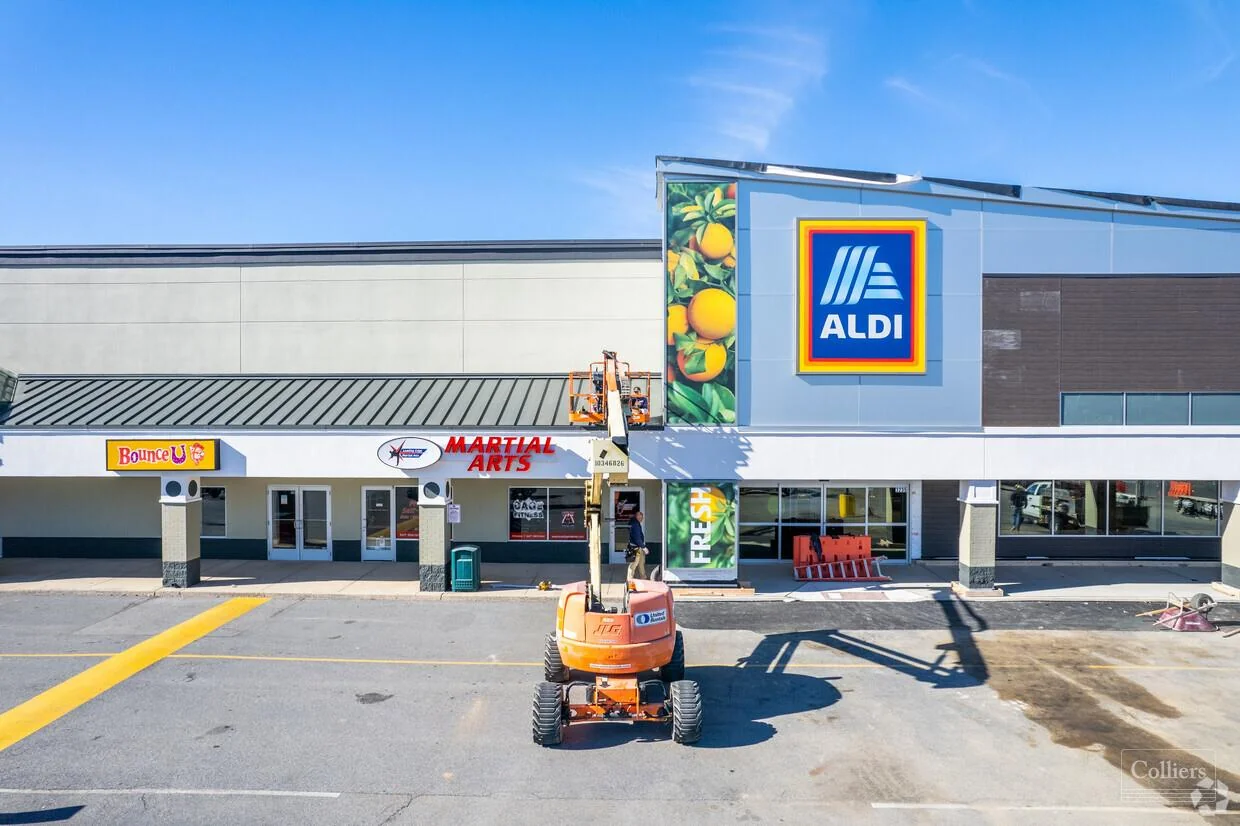 Dorneyville Shopping Center +/-5,000 SF Retail/Flex… — Lease in Allentown, PA, photo 2 of 8
