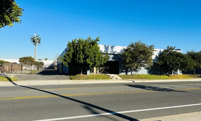 Office / Tech / Service Facility For Lease - photo 11 - Gardena, CA