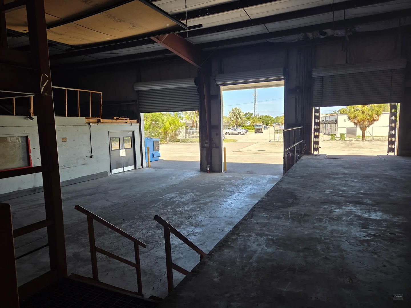 For Lease: 11,440± Square Feet Warehouse/Office +… — Lease in Sarasota, FL, photo 5 of 8