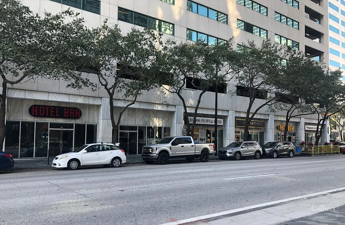 Bank of America Plaza - Street Retail — Lease in Tampa, FL, photo 5 of 8