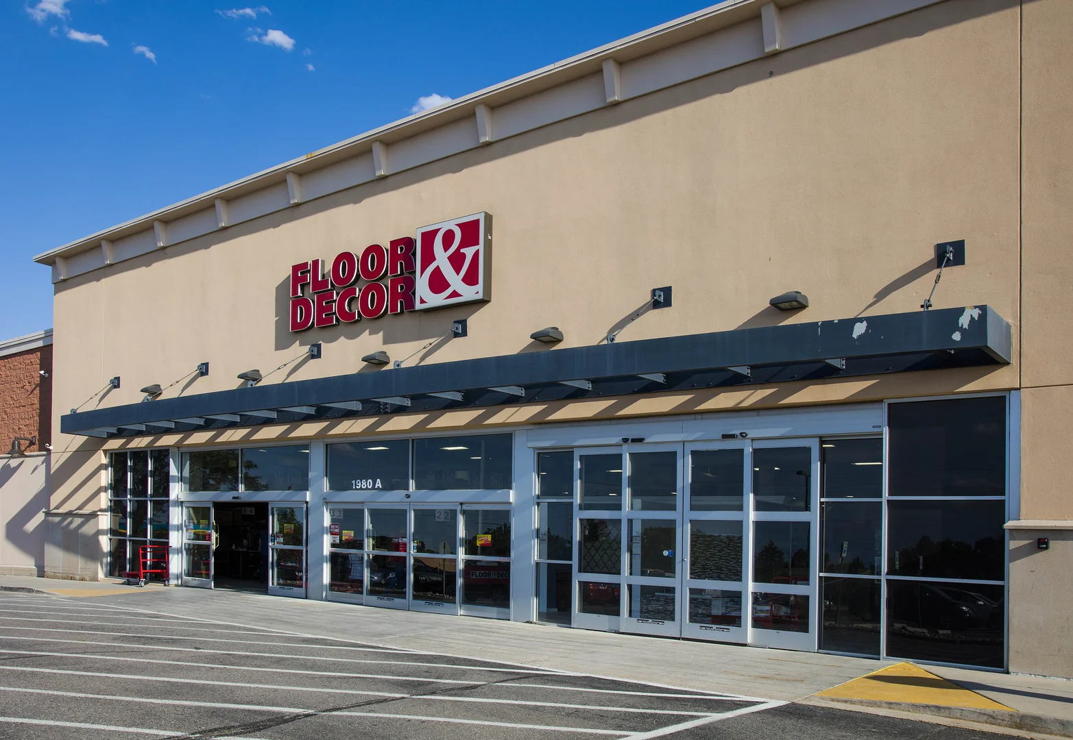 Plaza at Highlands Ranch — Lease in Highlands Ranch, CO, photo 1 of 8