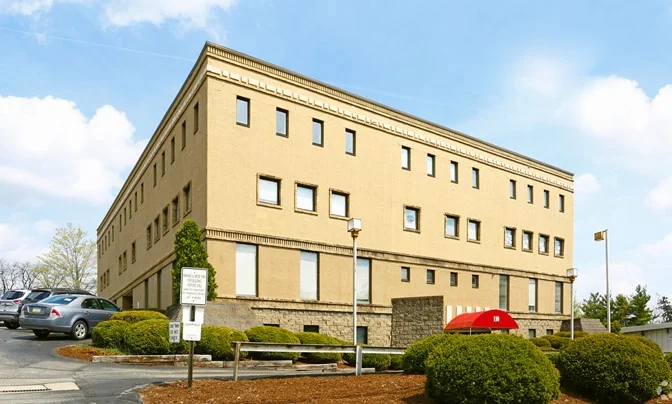 Quiet & Scenic Lakeside Office Space: Waterdam Plaza… — Lease in Canonsburg, PA, photo 4 of 8