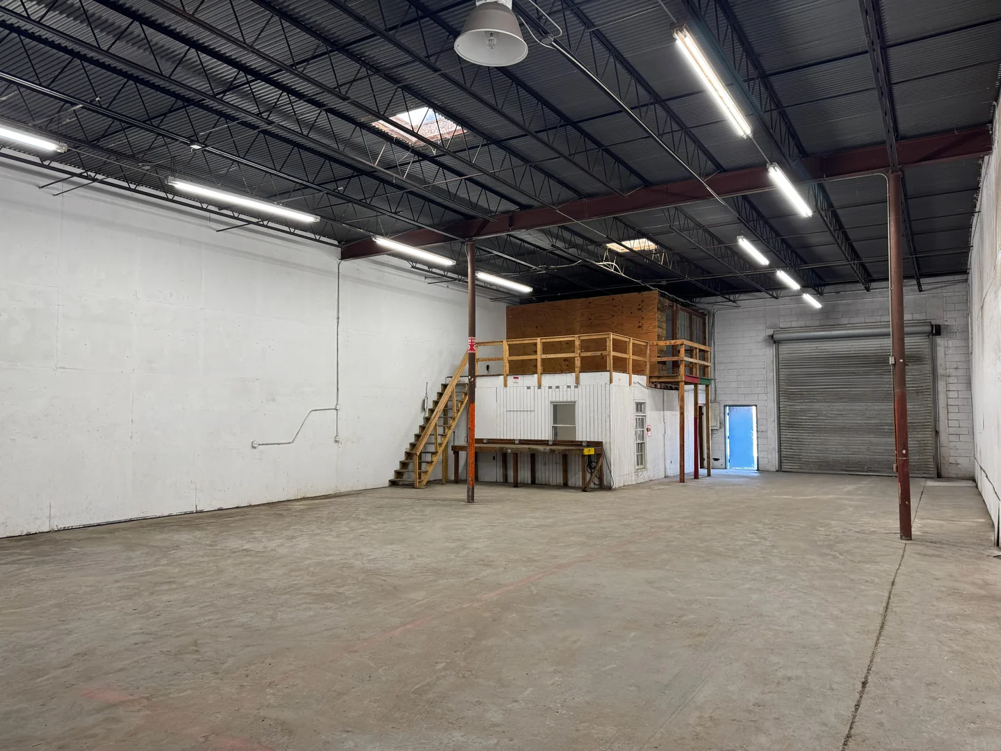 ±3,200 SF Warehouse Building with Office Space — Lease in Savannah, GA, photo 3 of 8