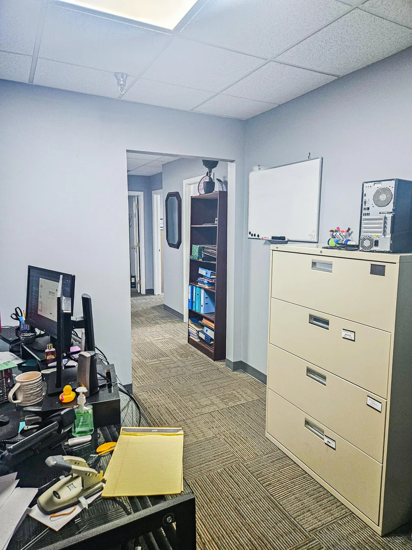 Boutique office availability in the heart of Cranberry Township's retail corridor! - photo 6 - Cranberry Twp, PA