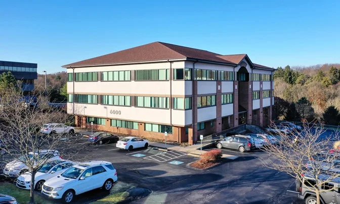 Boutique office availability in the heart of Cranberry Township's retail corridor! - photo 10 - Cranberry Twp, PA