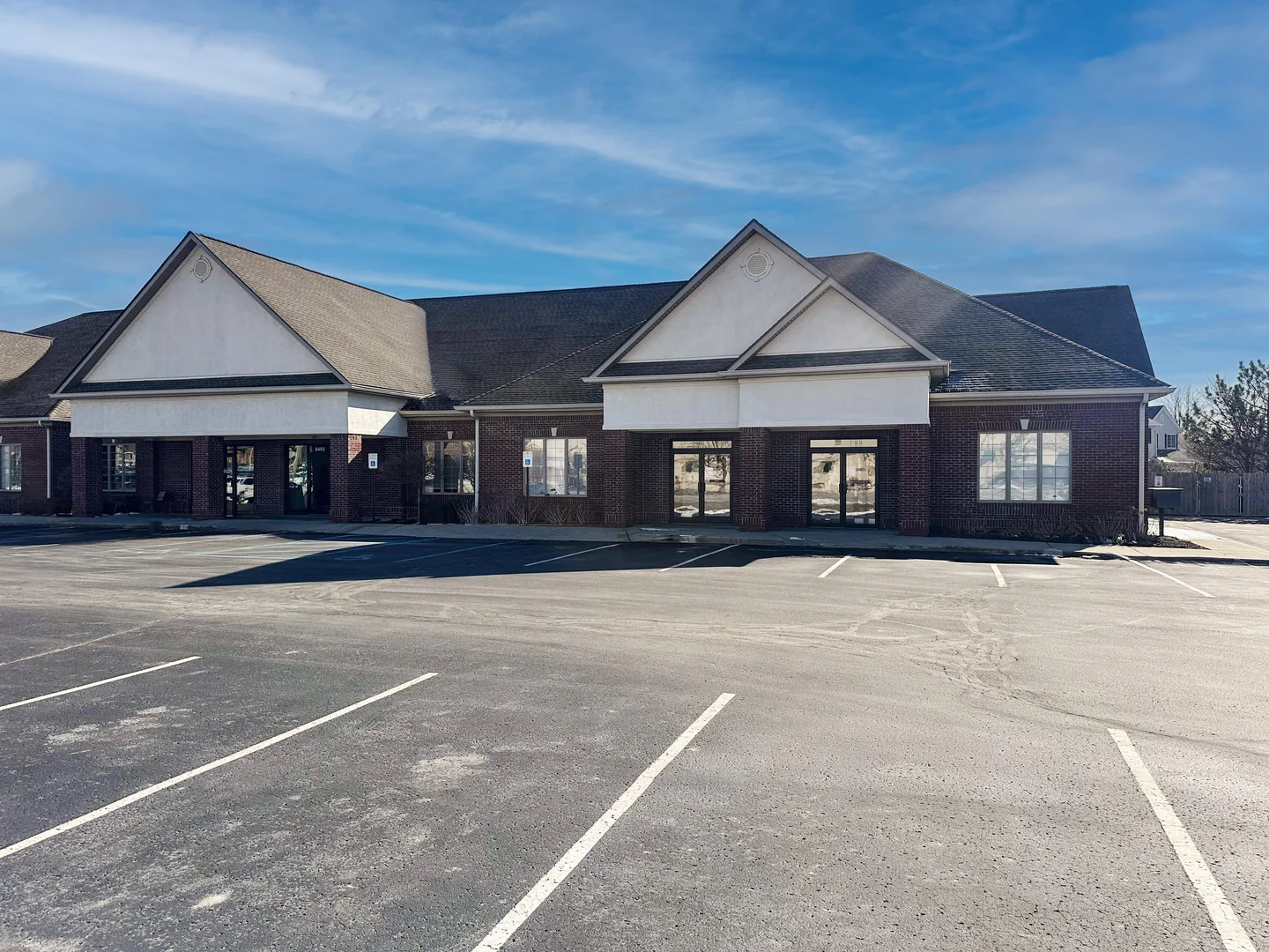 Class A medical/dental space available in Fishers — Lease in Fishers, IN, photo 1 of 5