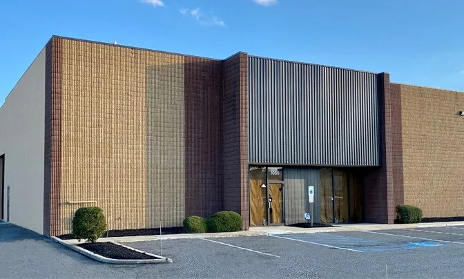 20,480 SF Availability at Twinbridge Center — Lease in Pennsauken, NJ, photo 3 of 8