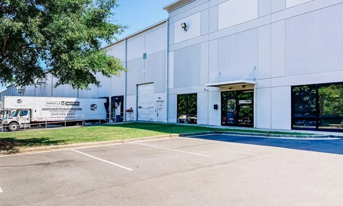 ±52,000 - 156,000 SF Warehouse Space Available — Lease in Durham, NC, photo 2 of 8