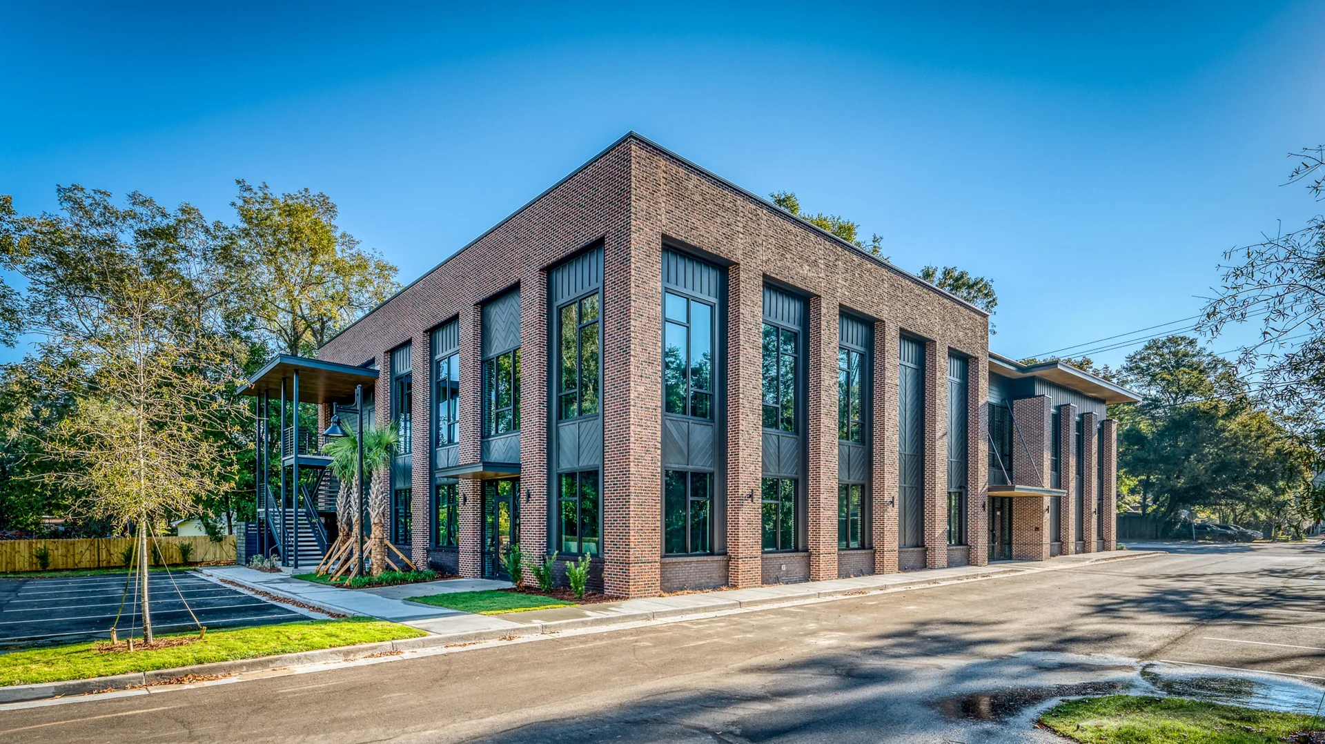 ±3,500 SF Available in Modern Mount Pleasant Office… — Lease in Mt Pleasant, SC, photo 2 of 8