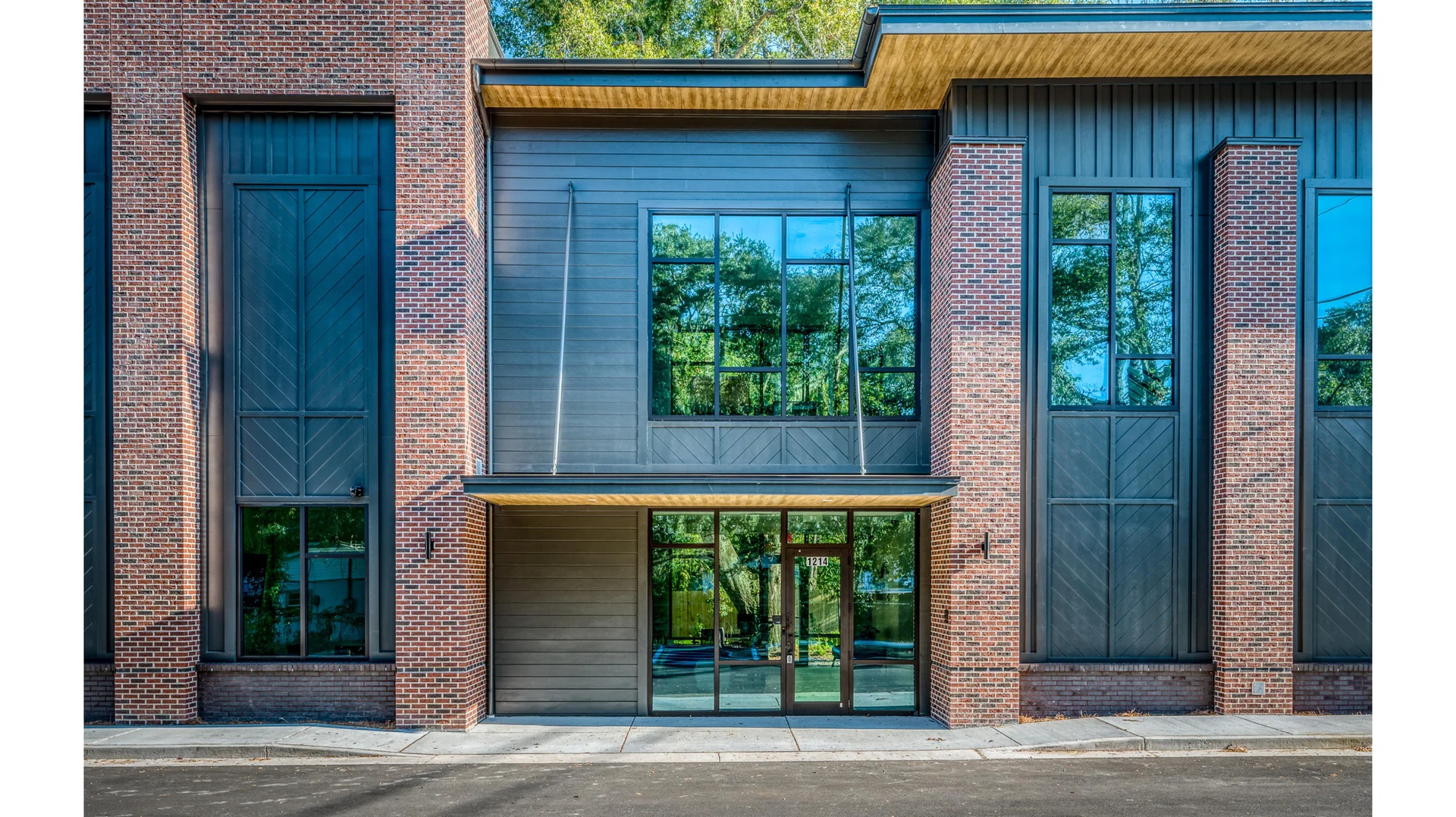 ±3,500 SF Available in Modern Mount Pleasant Office… — Lease in Mt Pleasant, SC, photo 6 of 8