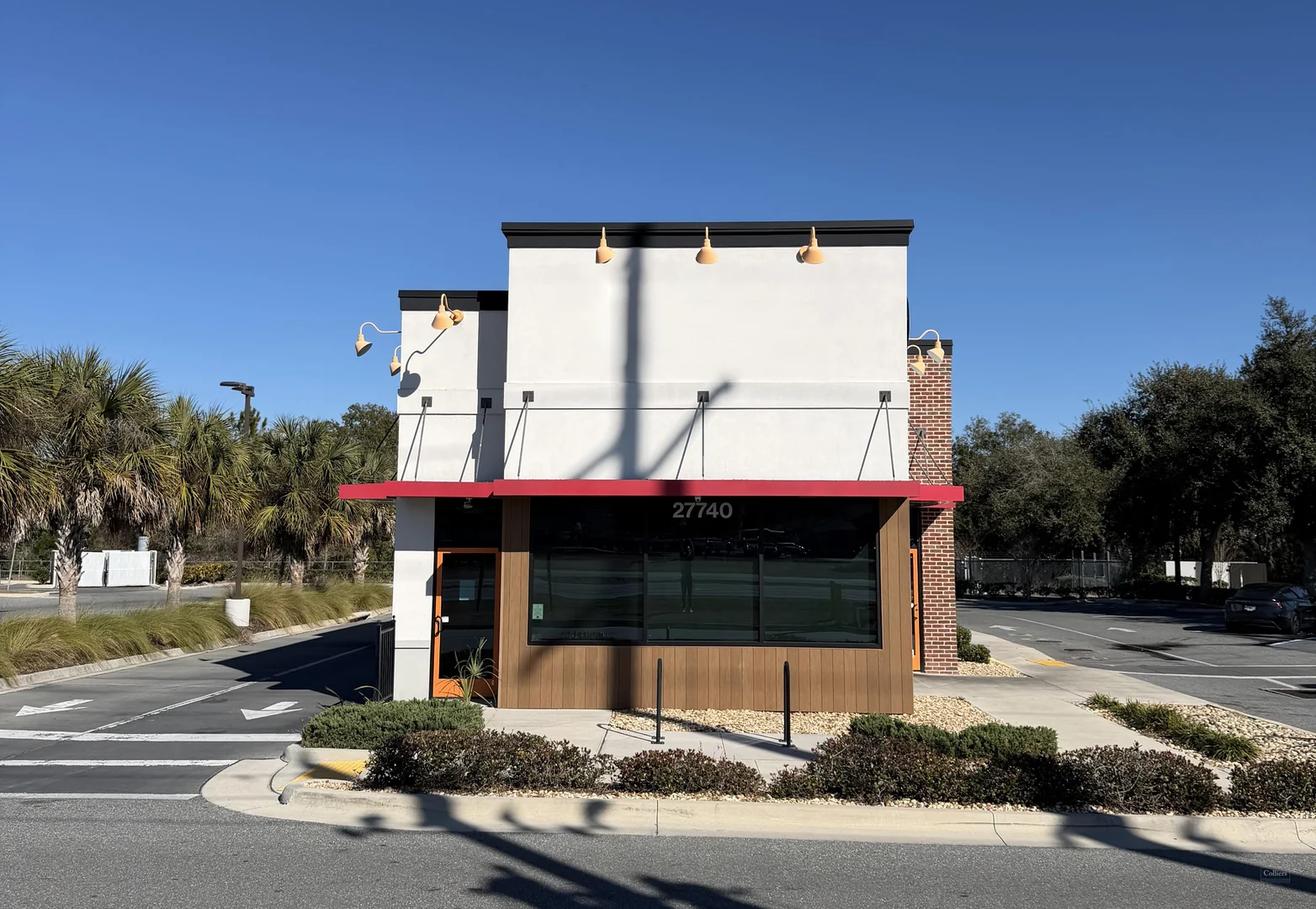 Leesburg - Freestanding QSR with Drive-Thru — Lease in Leesburg, FL, photo 2 of 3