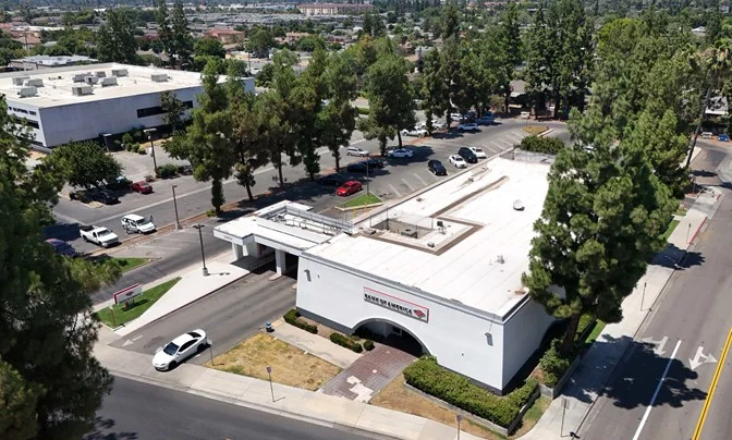 Peppertree Plaza — Lease in Fresno, CA, photo 4 of 8