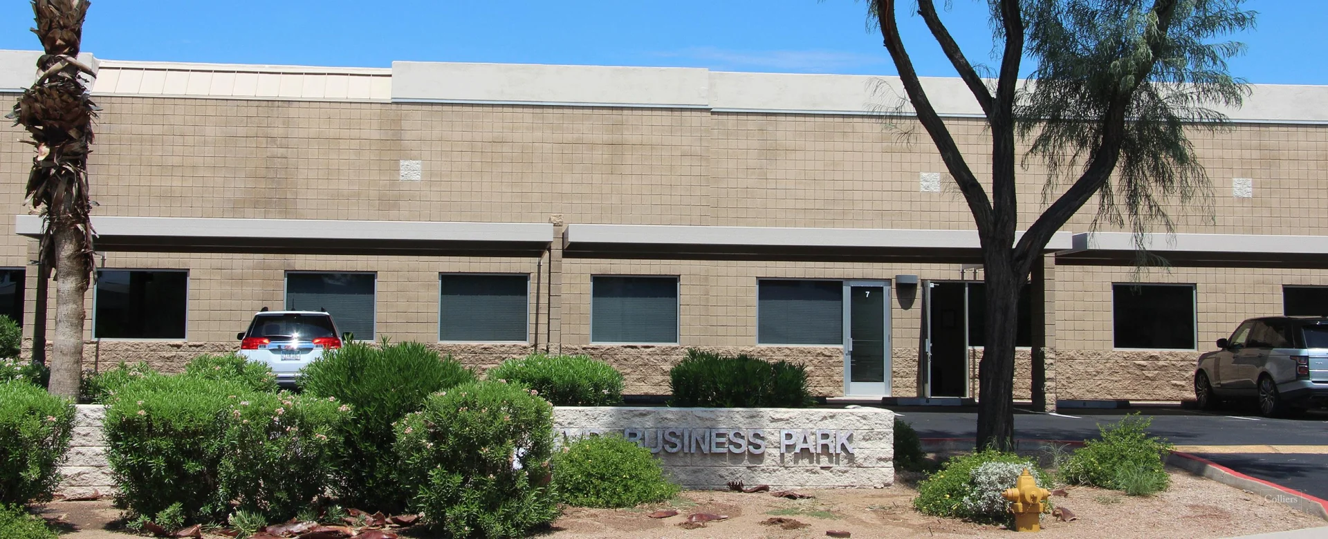 Flex Building for Lease Near Scottsdale Airpark — Lease in Scottsdale, AZ, photo 1 of 7