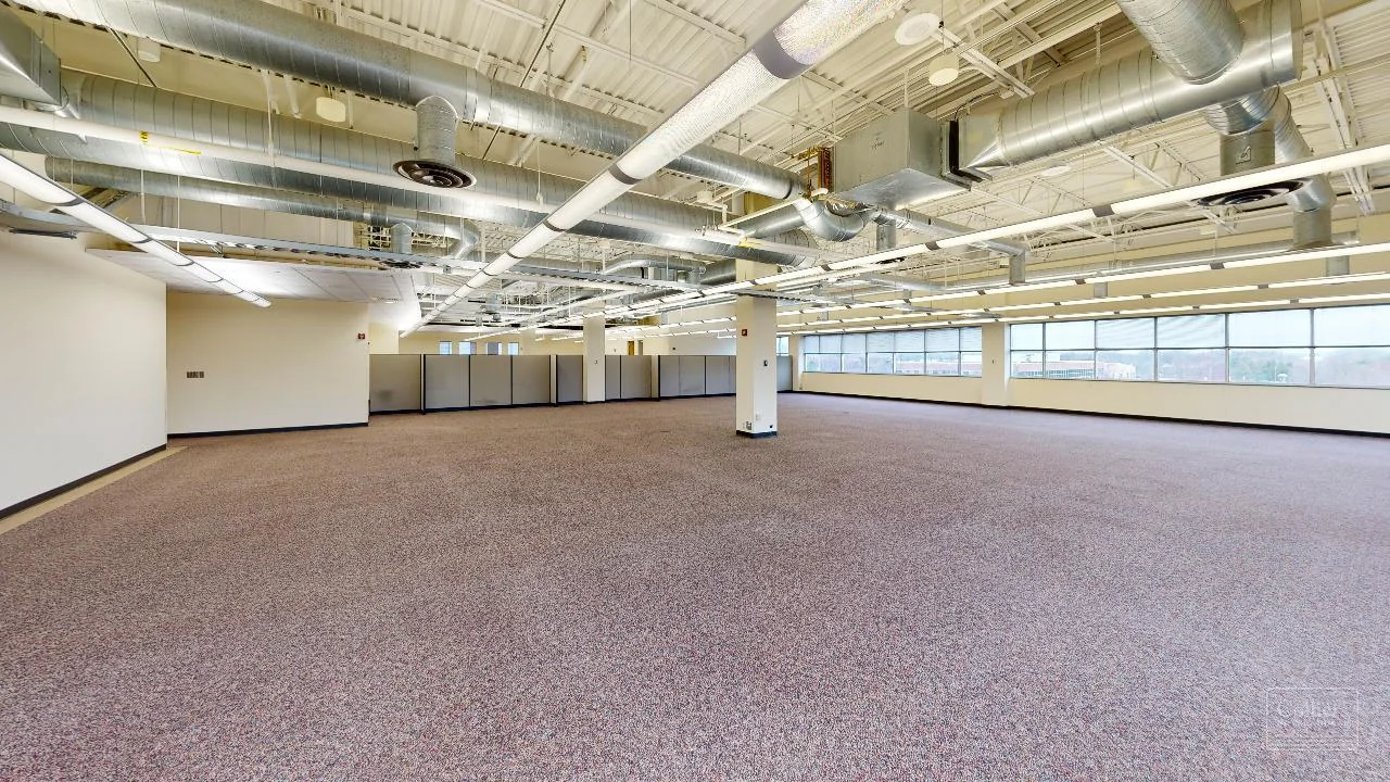 Full-Floor Availabilities in Thorn Hill Corporate… — Lease in Warrendale, PA, photo 8 of 8
