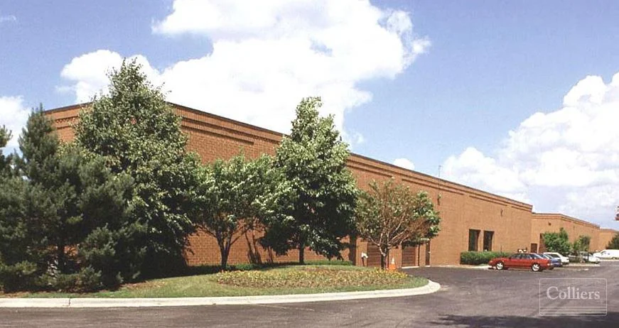 6,235 SF Available for Lease in Des Plaines — Lease in Des Plaines, IL, photo 1 of 8