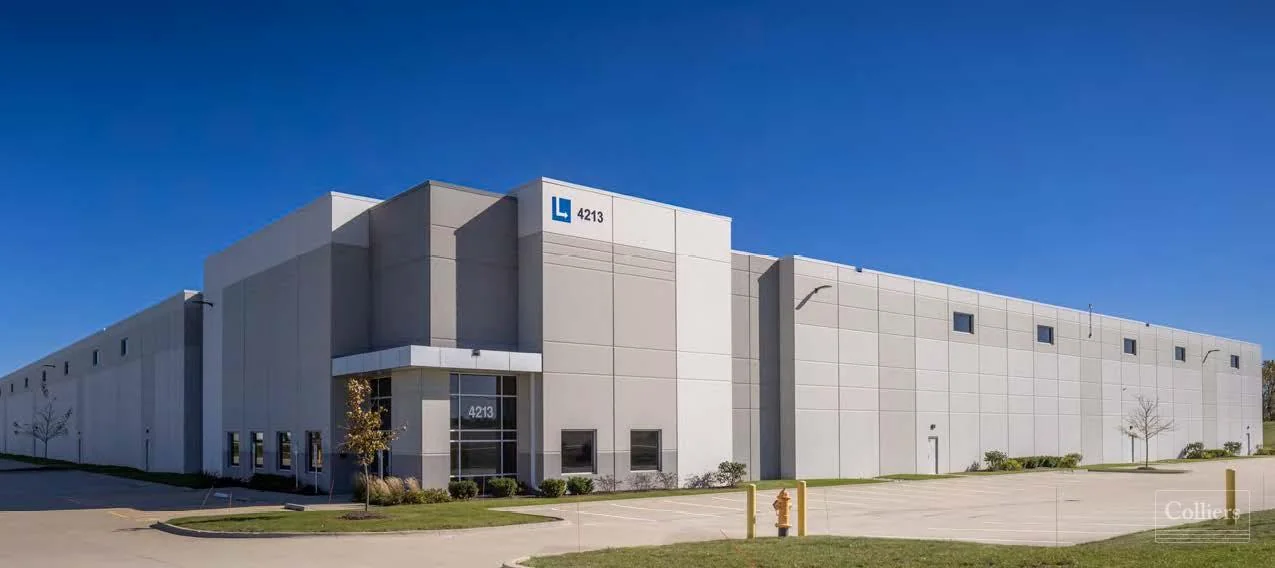 159,418 SF Available for Lease in Kenosha — Lease in Kenosha, WI, photo 1 of 3