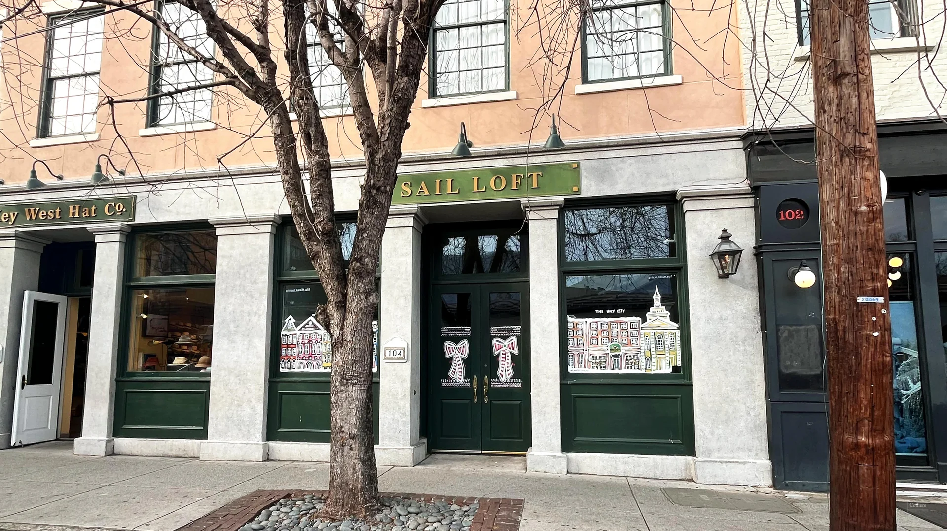 ±1,084 SF of Prime Retail Space Available in the Heart of Downtown Charleston - photo 1 - Charleston, SC