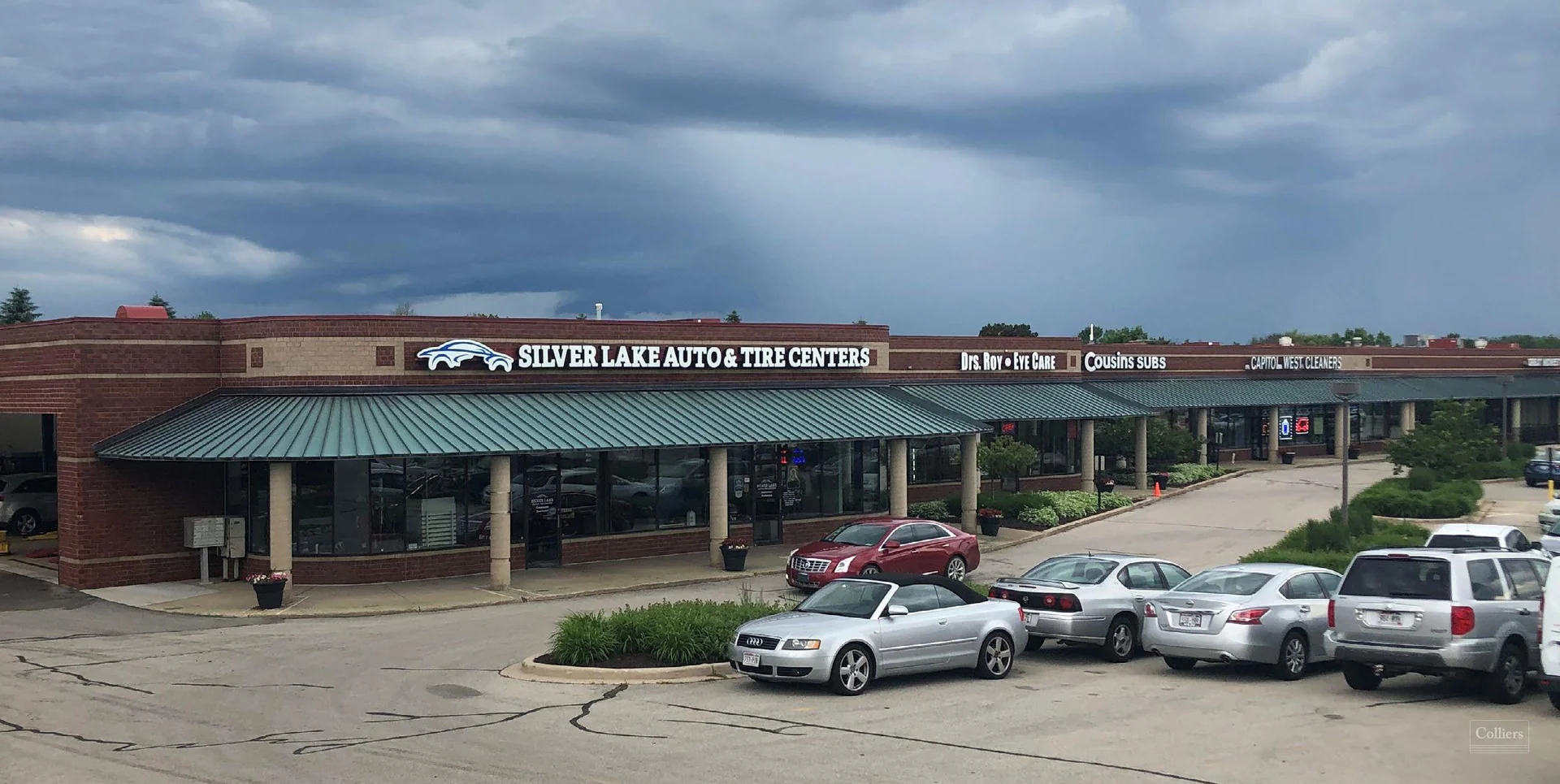 Retail Space at Capitol West Plaza — Lease in Brookfield, WI, photo 1 of 8