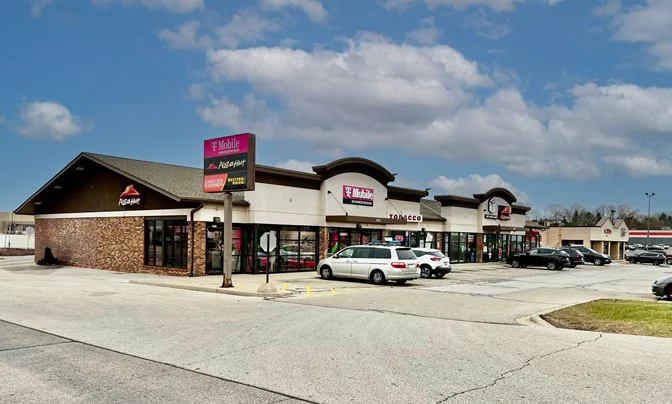 Retail Space at Capitol West Plaza — Lease in Brookfield, WI, photo 4 of 8
