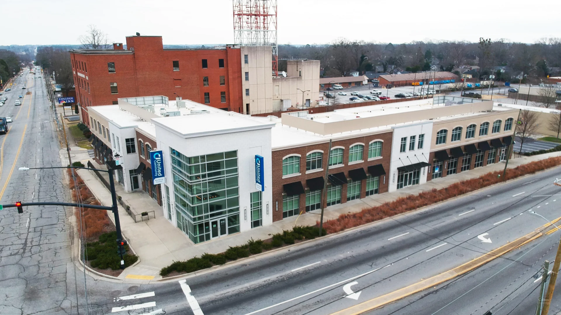 Retail / Office Space at Main and Pine Street… — Lease in Spartanburg, SC, photo 1 of 8