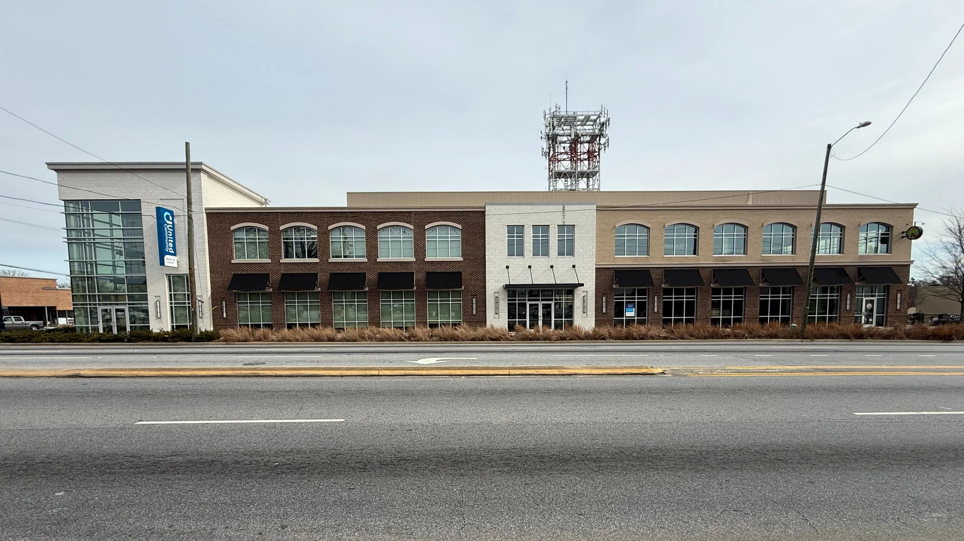 Retail / Office Space at Main and Pine Street… — Lease in Spartanburg, SC, photo 2 of 8