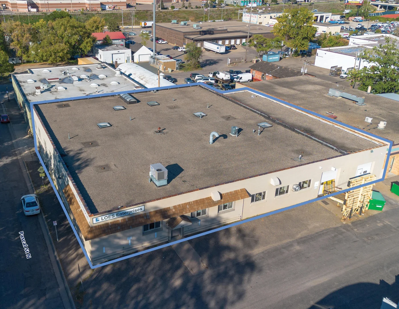 17,042 SF Industrial Building For Sale or Lease — Lease in St Paul, MN, photo 2 of 8