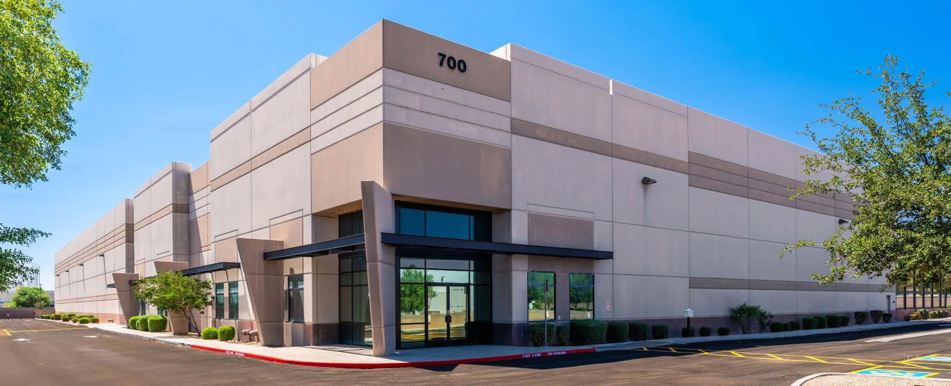 Industrial-Warehouse Building for Sale or Lease in… — Lease in Tolleson, AZ, photo 1 of 8