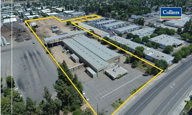 ±49,488 SF Industrial Building — Lease in Fresno, CA, photo 6 of 8
