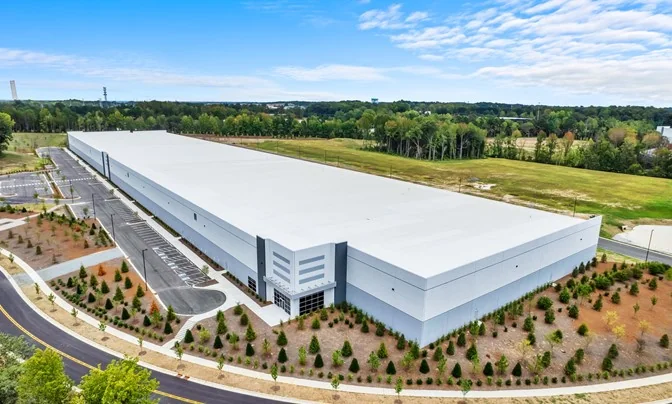 Huntersville Commerce Center - photo 5 - Huntersville, NC